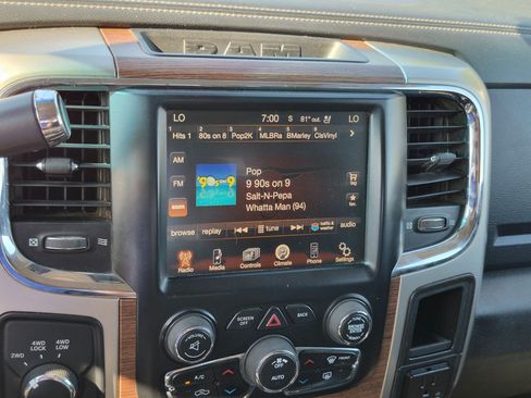 Used 2015 RAM 2500 Laramie w/ Protection Group AWD/4WD image 23
