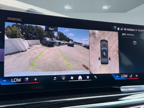 New 2026 BMW 750e xDrive AWD/4WD image 18