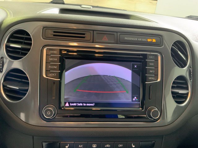 Used 2016 Volkswagen Tiguan SE AWD/4WD image 18