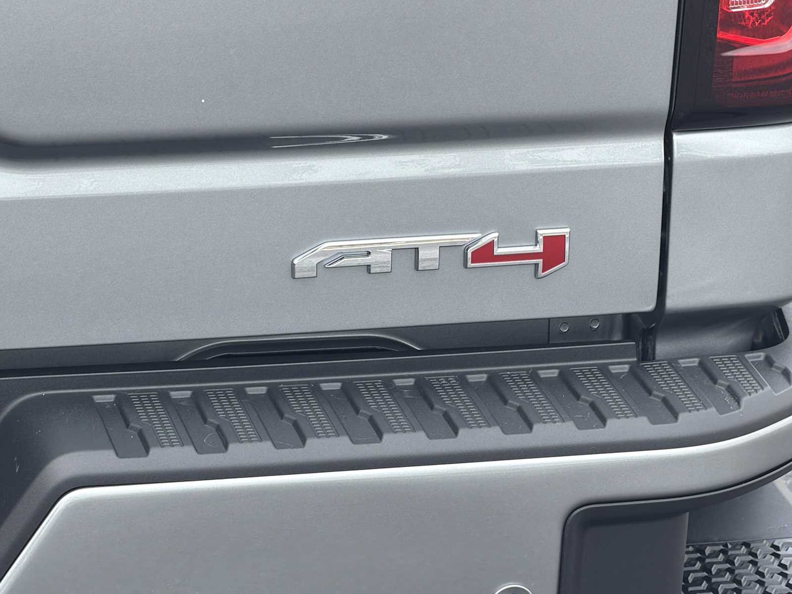 New 2026 GMC Sierra 1500 AT4 w/ AT4 Premium Package AWD/4WD image 26