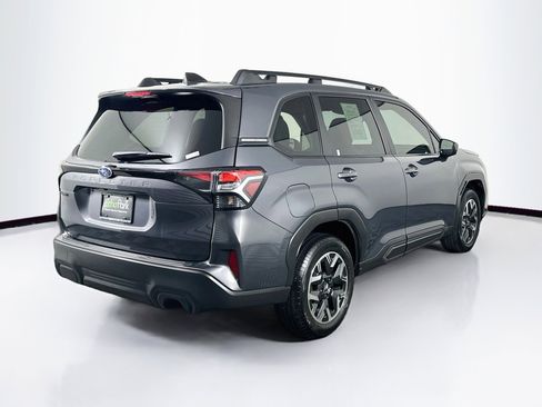 Used 2025 Subaru Forester Premium AWD/4WD image 9