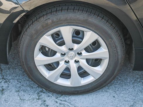Used 2024 Toyota Corolla LE FWD image 16
