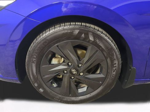 Used 2022 Hyundai Elantra SEL FWD image 11