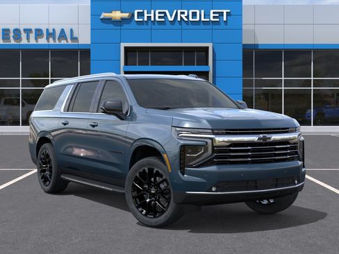 New 2026 Chevrolet Suburban LT w/ Comfort Package AWD/4WD image 7
