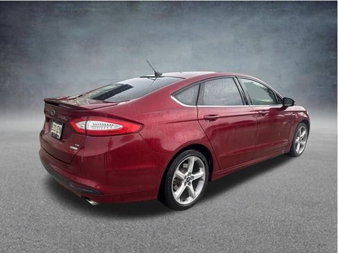Used 2015 Ford Fusion SE w/ Equipment Group 201A FWD image 7