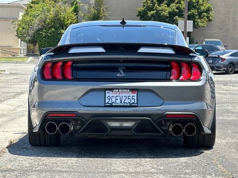 Certified 2021 Ford Mustang Shelby GT500 w/ Technology Package RWD image 4