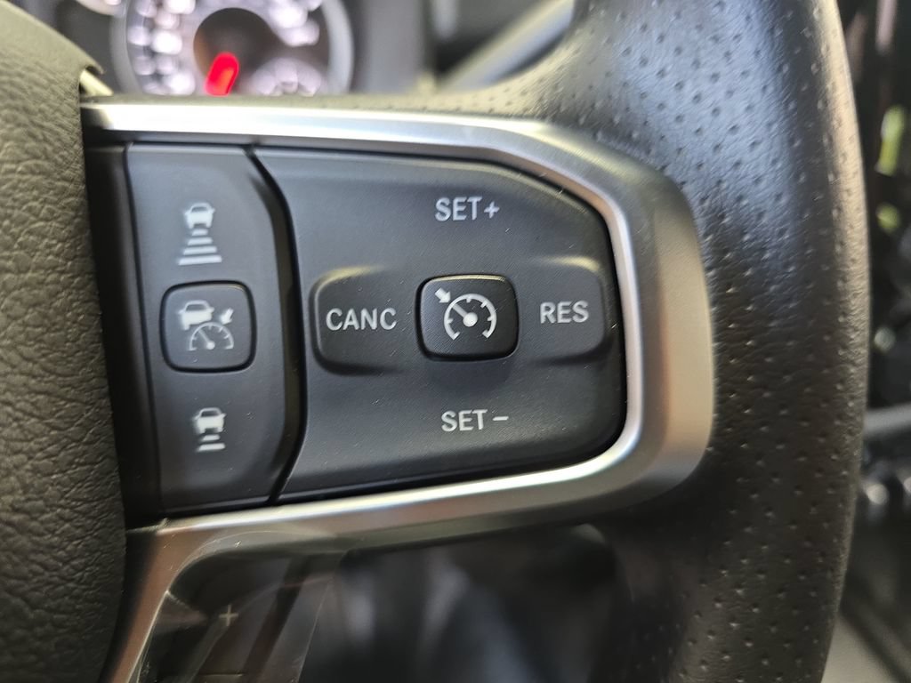 New 2027 RAM 3500 Tradesman w/ Bed Convenience Group AWD/4WD image 18