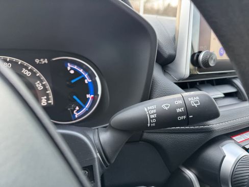 Used 2025 Toyota RAV4 LE image 17