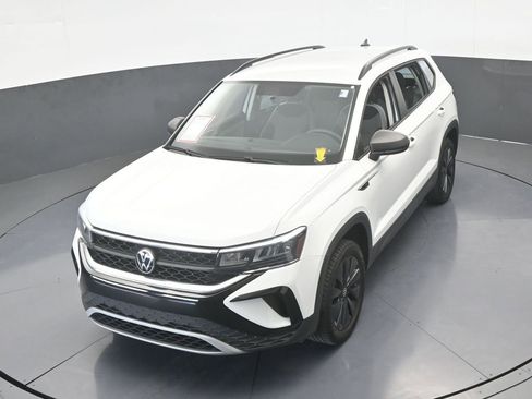 Used 2022 Volkswagen Taos S image 39