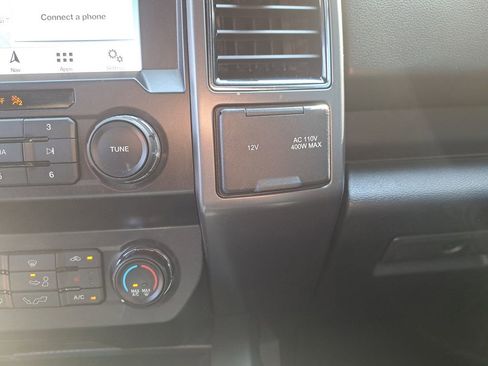 Used 2019 Ford F150 XLT w/ Equipment Group 302A Luxury AWD/4WD image 30