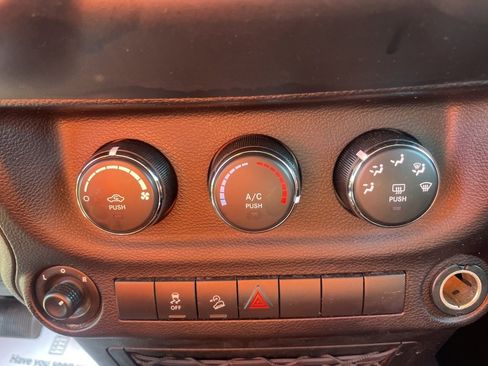 Used 2018 Jeep Wrangler Unlimited Sport S image 18