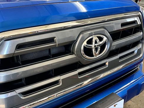 Used 2016 Toyota Tacoma Limited image 28