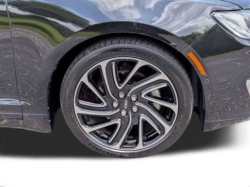 Used 2020 Lincoln MKZ Reserve w/ Elements Package FWD image 10