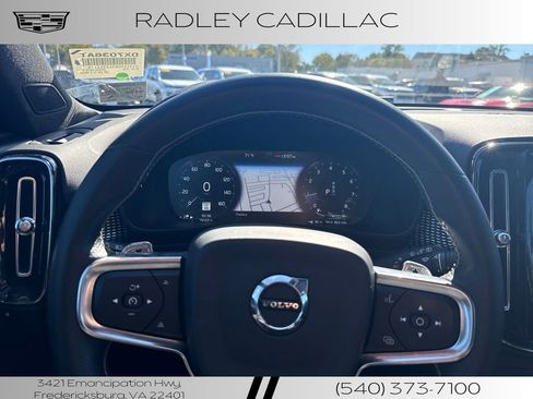 Used 2020 Volvo XC40 T5 R-Design image 14