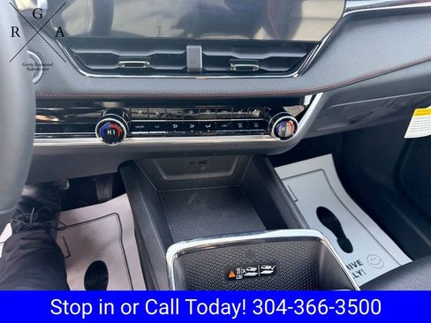 New 2026 Chevrolet Equinox RS w/ Convenience Package III AWD/4WD image 19