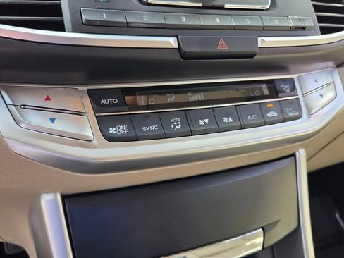 Used 2014 Honda Accord EX image 25