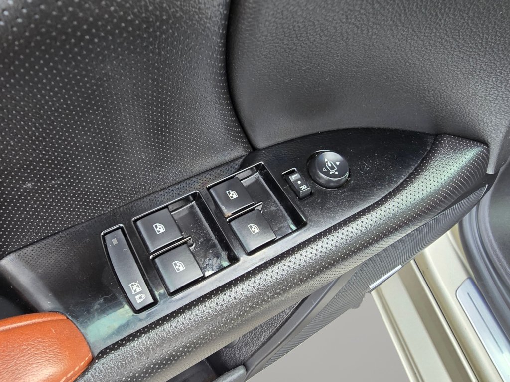 Used 2015 Cadillac XTS Luxury FWD image 30