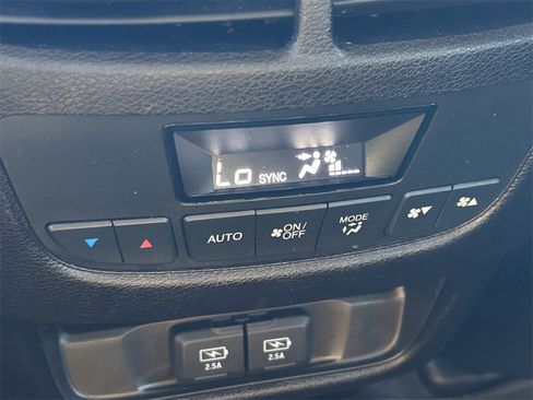 Used 2020 Acura MDX FWD image 22