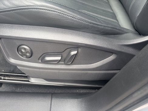 Used 2024 Audi Q5 2.0T Premium image 9