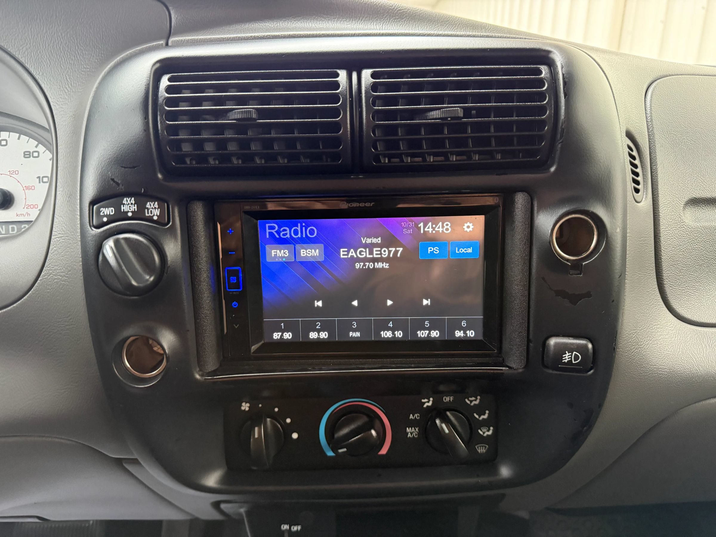 Used 2004 Ford Ranger XL AWD/4WD image 16