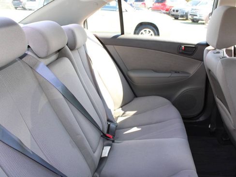 Used 2010 Hyundai Sonata GLS FWD image 16