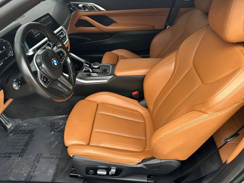 Used 2022 BMW 430i Coupe w/ M Sport Package image 9