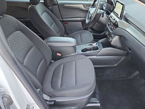 Used 2025 Ford Escape Active AWD/4WD image 24