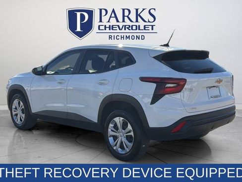 Certified 2024 Chevrolet Trax LS w/ Driver Confidence Package image 6