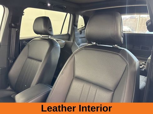 Used 2023 Volkswagen Tiguan SE R-Line FWD image 6