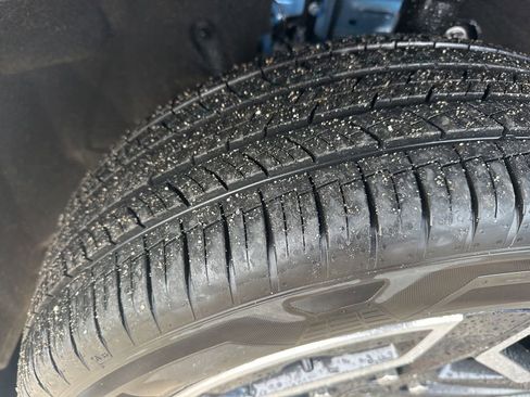 New 2026 Jeep Cherokee Limited image 32