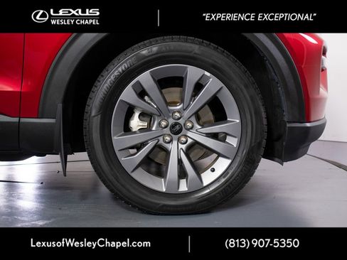 Used 2021 Ford Explorer XLT w/ Equipment Group 202A RWD image 5