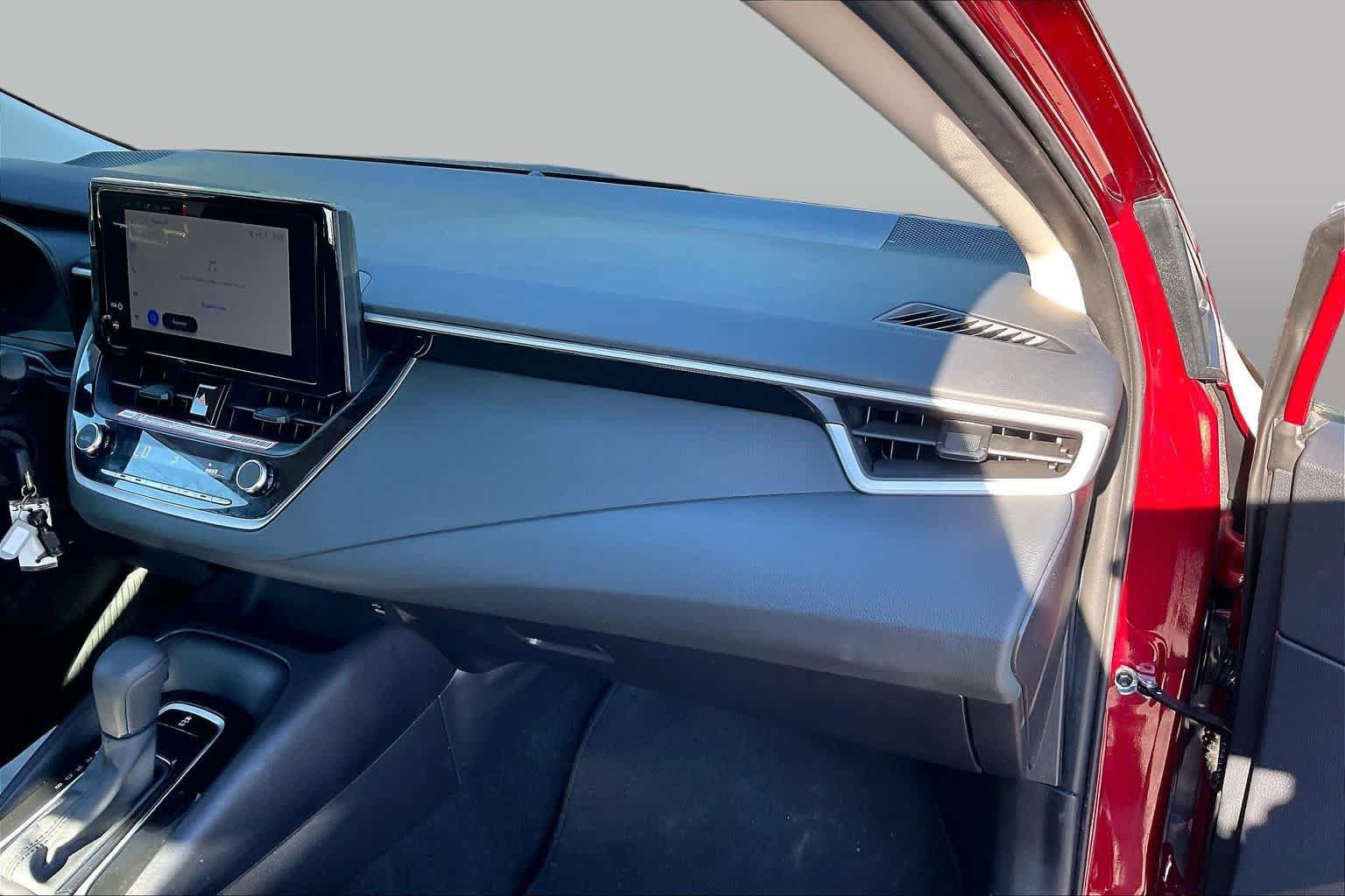 Used 2026 Toyota Corolla LE FWD image 18
