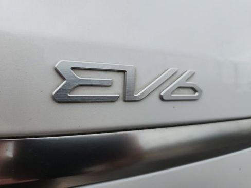 Used 2023 Kia EV6 Wind w/ Wind Technology Package AWD/4WD image 19