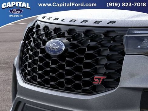 New 2026 Ford Explorer ST RWD image 17