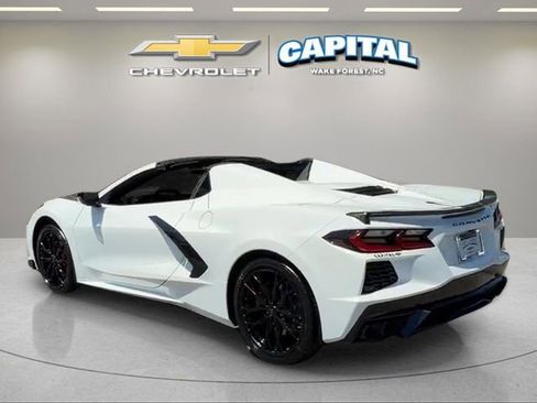 Used 2024 Chevrolet Corvette Stingray Preferred Conv w/ Stealth Interior Trim Package RWD image 3