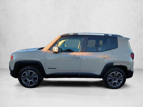 Used 2015 Jeep Renegade Limited image 9
