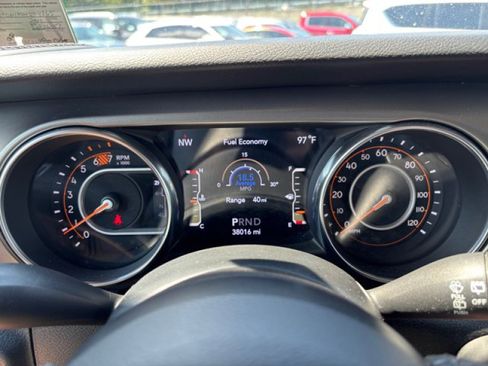 Used 2021 Jeep Wrangler Unlimited Sport AWD/4WD image 21