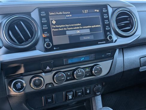 Used 2023 Toyota Tacoma TRD Off-Road image 17