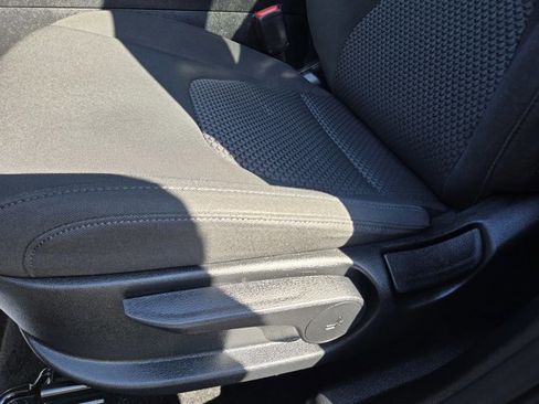 Used 2025 Kia Sportage LX image 26