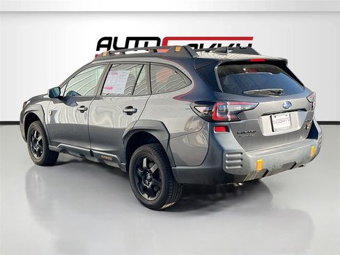 Used 2022 Subaru Outback Wilderness image 5