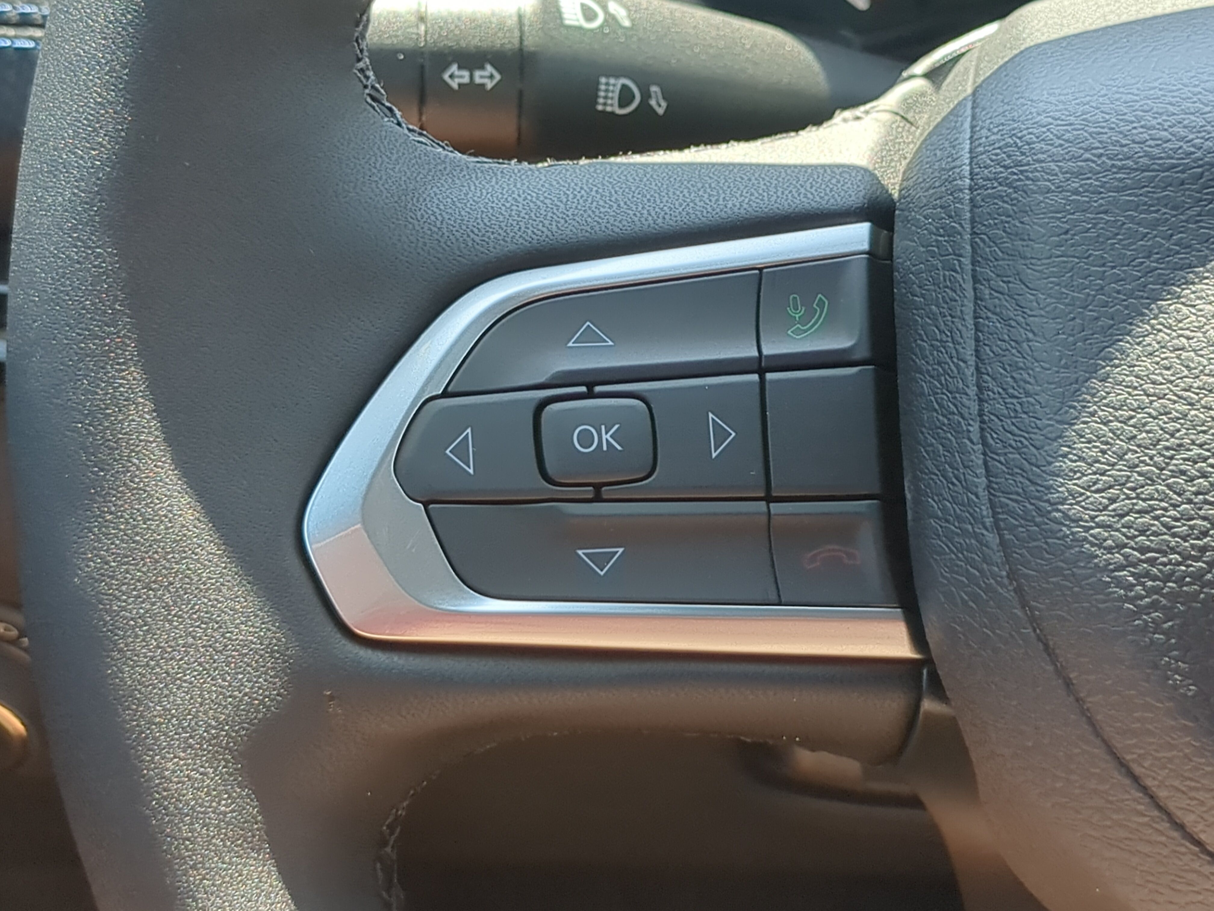 New 2026 Jeep Compass Latitude AWD/4WD image 21