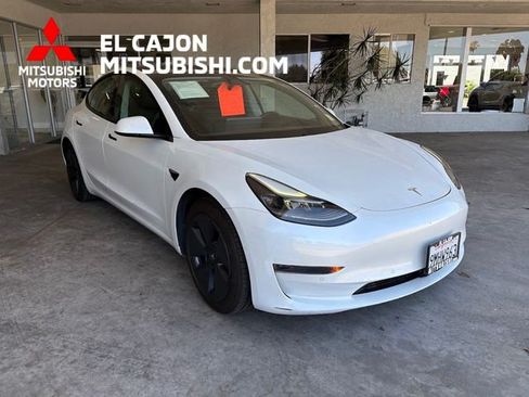 Used 2021 Tesla Model 3 Standard Range Plus RWD image 1