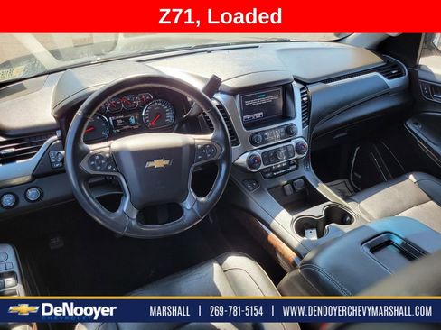 Used 2018 Chevrolet Suburban LT image 22