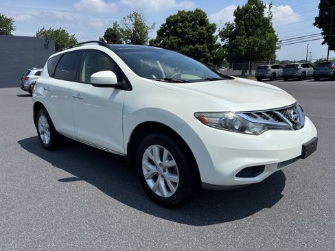 Used 2014 Nissan Murano SL w/ Navigation Package AWD/4WD image 4