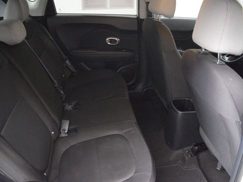 Used 2017 Kia Soul image 14