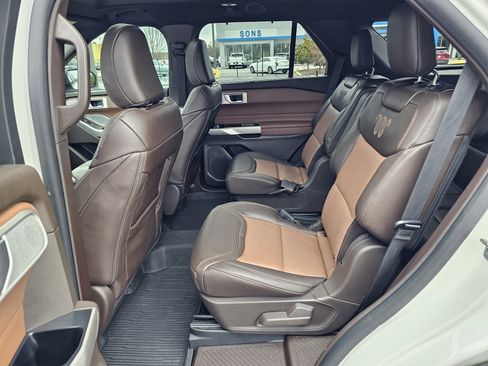 Used 2023 Ford Explorer King Ranch w/ Technology Package image 35