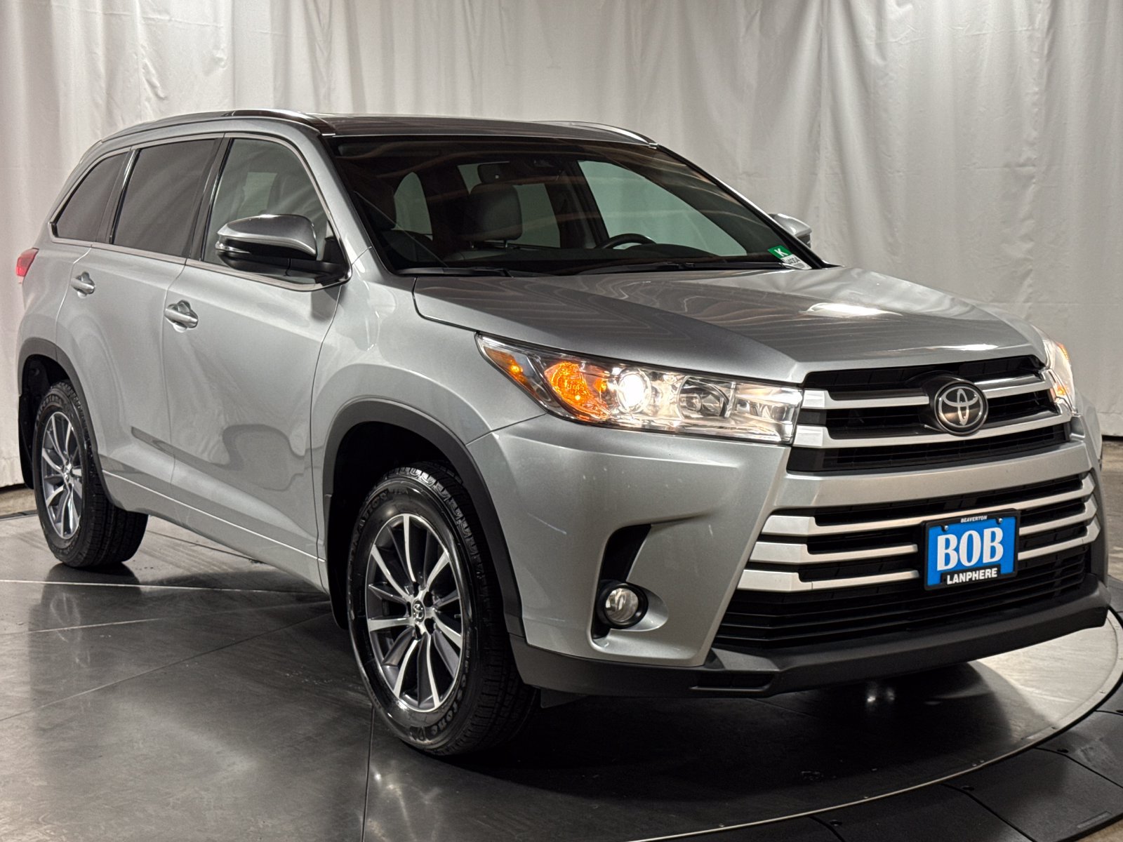 Used 2017 Toyota Highlander XLE AWD/4WD image 7
