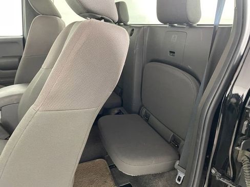 Used 2015 Nissan Frontier S RWD image 11