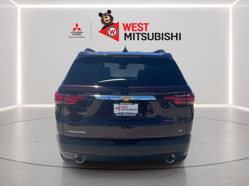 Used 2023 Chevrolet Traverse LT FWD image 5