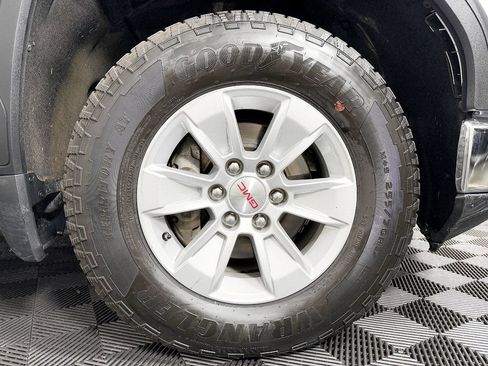 Used 2023 GMC Sierra 1500 SLE AWD/4WD image 29